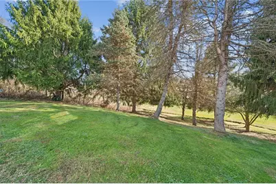 18 Little Run Ln, Smith Township, PA 15019 - Photo 4