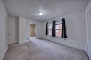 135 E 1st Ave, Tarentum, PA 15084 - Photo 14