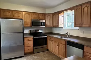 201 Kendall Ln, Bethel Park, PA 15102 - Photo 10