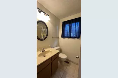 201 Kendall Ln, Bethel Park, PA 15102 - Photo 18