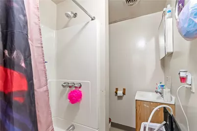 705 E Warrington Ave, Pittsburgh, PA 15210 - Photo 12