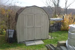 133 E Pinto Dr, Pittsburgh, PA 15239 - Photo 14