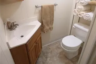 133 E Pinto Dr, Pittsburgh, PA 15239 - Photo 20