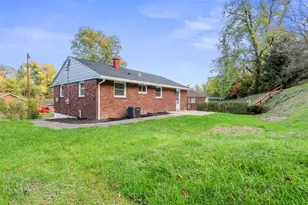 429 Elwood Dr, Wilkins Township, PA 15235 - Photo 24