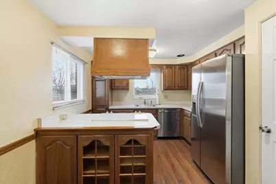5059 Leona Dr, Pittsburgh, PA 15227 - Photo 8