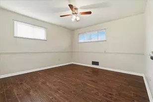 5059 Leona Dr, Pittsburgh, PA 15227 - Photo 14