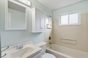 5059 Leona Dr, Pittsburgh, PA 15227 - Photo 18