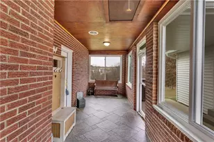 146 Byerly Dr, Penn Twp, PA 15644 - Photo 8