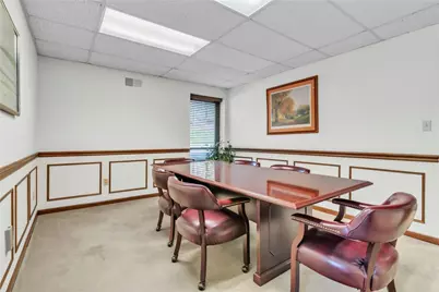 202 McKnight Park Dr, Ross Twp, PA 15237 - Photo 4