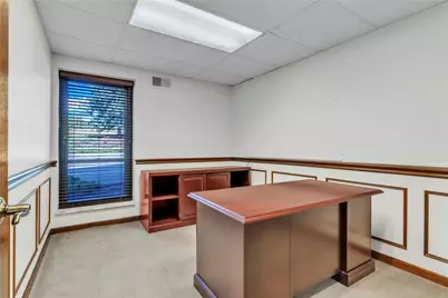 202 McKnight Park Dr, Ross Twp, PA 15237 - Photo 6