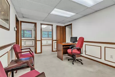 202 McKnight Park Dr, Ross Twp, PA 15237 - Photo 12