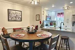 332 Parkwood Dr, Cranberry Township, PA 16066 - Photo 8