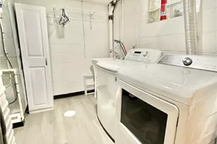 2841 Dolores Dr, South Park, PA 15129 - Photo 40