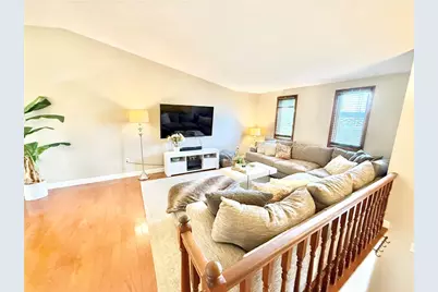 2841 Dolores Dr, South Park, PA 15129 - Photo 12