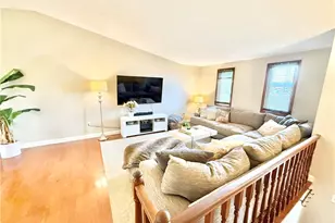 2841 Dolores Dr, South Park, PA 15129 - Photo 12