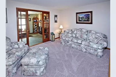 5001 Pioneer Ct, Murrysville, PA 15668 - Photo 8