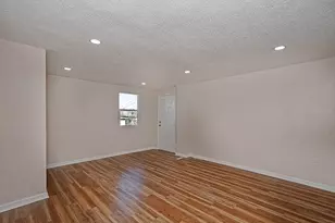 1120 Margray St, Pittsburgh, PA 15207 - Photo 2