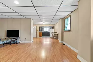 1057 Keene St, Springdale Boro, PA 15144 - Photo 12