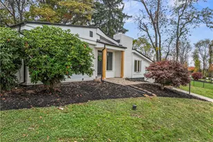 687 Bower Hill, Peters Township, PA 15367 - Photo 4