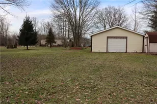 2495 Leach Rd, Pittsburgh, PA 16424 - Photo 10
