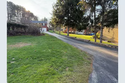 1525 Orchard Dr, Unity Township, PA 15601 - Photo 10