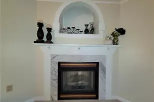 532 Grandshire Dr, Cranberry Township, PA 16066 - Photo 18