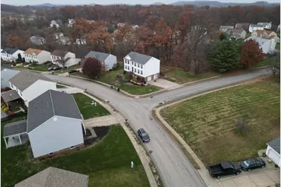 532 Grandshire Drive, Cranberry Township, PA 16066 - Photo 8