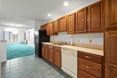 5132 Cedar Hills Blvd, Rostraver, PA 15012 - Photo 14