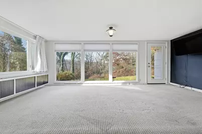 1106 Gilchrest Dr, Wilkins Township, PA 15235 - Photo 10