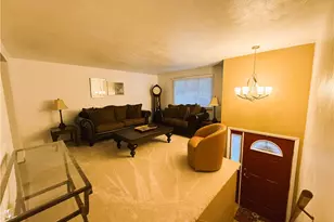 13 Lamplight Dr, Unity Township, PA 15650 - Photo 2