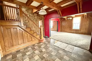 700 W Clayton St, New Castle, PA 16102 - Photo 8