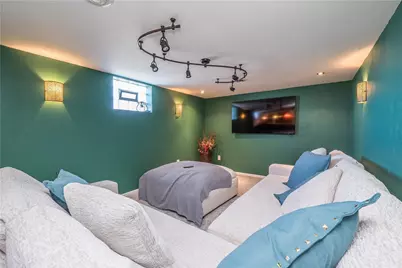 4915 Brownsville Rd, Pittsburgh, PA 15236 - Photo 14