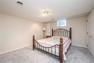 4915 Brownsville Rd, Pittsburgh, PA 15236 - Photo 16