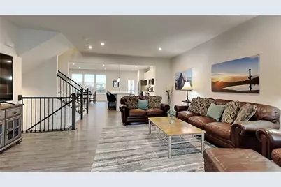 210 Moyer Hill Dr, Cranberry Township, PA 16066 - Photo 6