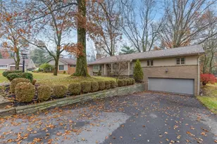 2610 Cedarvue Dr, Pittsburgh, PA 15241 - Photo 2