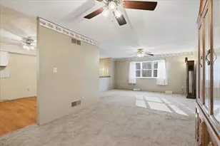 1035 California Dr, California, PA 15423 - Photo 12