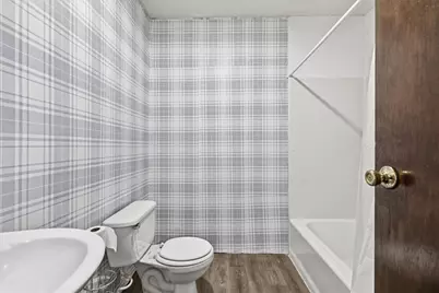 1035 California Dr, California, PA 15423 - Photo 18