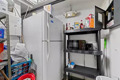 705 E Warrington Ave, Pittsburgh, PA 15210 - Photo 12