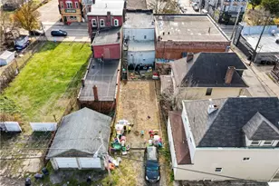 705 E Warrington Ave, Pittsburgh, PA 15210 - Photo 42