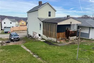 314 Lowell Rear, Vandergrift, PA 15690 - Photo 16