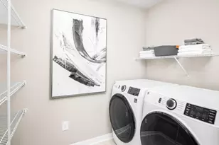 1056 Olivia Dr, North Fayette, PA 15071 - Photo 18