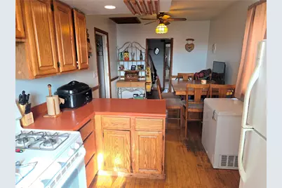 3102 Hazelhurst Ave, Pittsburgh, PA 15227 - Photo 4