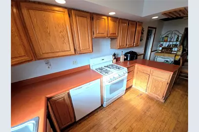 3102 Hazelhurst Ave, Pittsburgh, PA 15227 - Photo 8