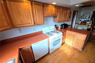 3102 Hazelhurst Ave, Pittsburgh, PA 15227 - Photo 8