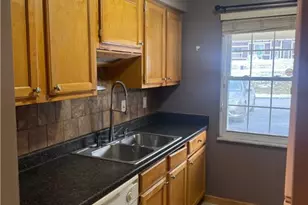 206 Parkwood Dr, Cranberry Township, PA 16066 - Photo 6