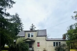 696 Englishman Hill Rd, Bullskin Township, PA 15425 - Photo 1