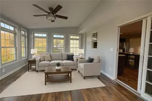 305 Garden Ct, Richland, PA 15044 - Photo 10