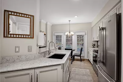 313 Kingsberry Cir, Pittsburgh, PA 15234 - Photo 10