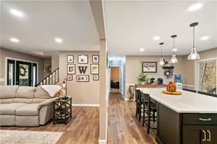 2014 Reis Run Rd, Pittsburgh, PA 15237 - Photo 8