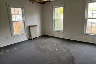 327 3rd St, Leechburg Boro, PA 15656 - Photo 6